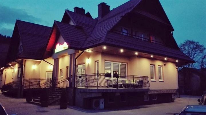 Pensjonat I Restauracja Nowak Hotel Łapsze Niżne Kültér fotó
